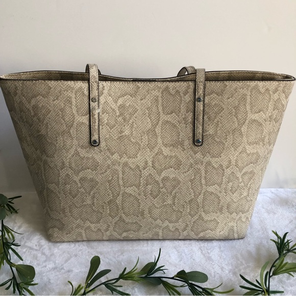INC International Concepts Zoiey 2-1 Tote - Picture 2 of 5